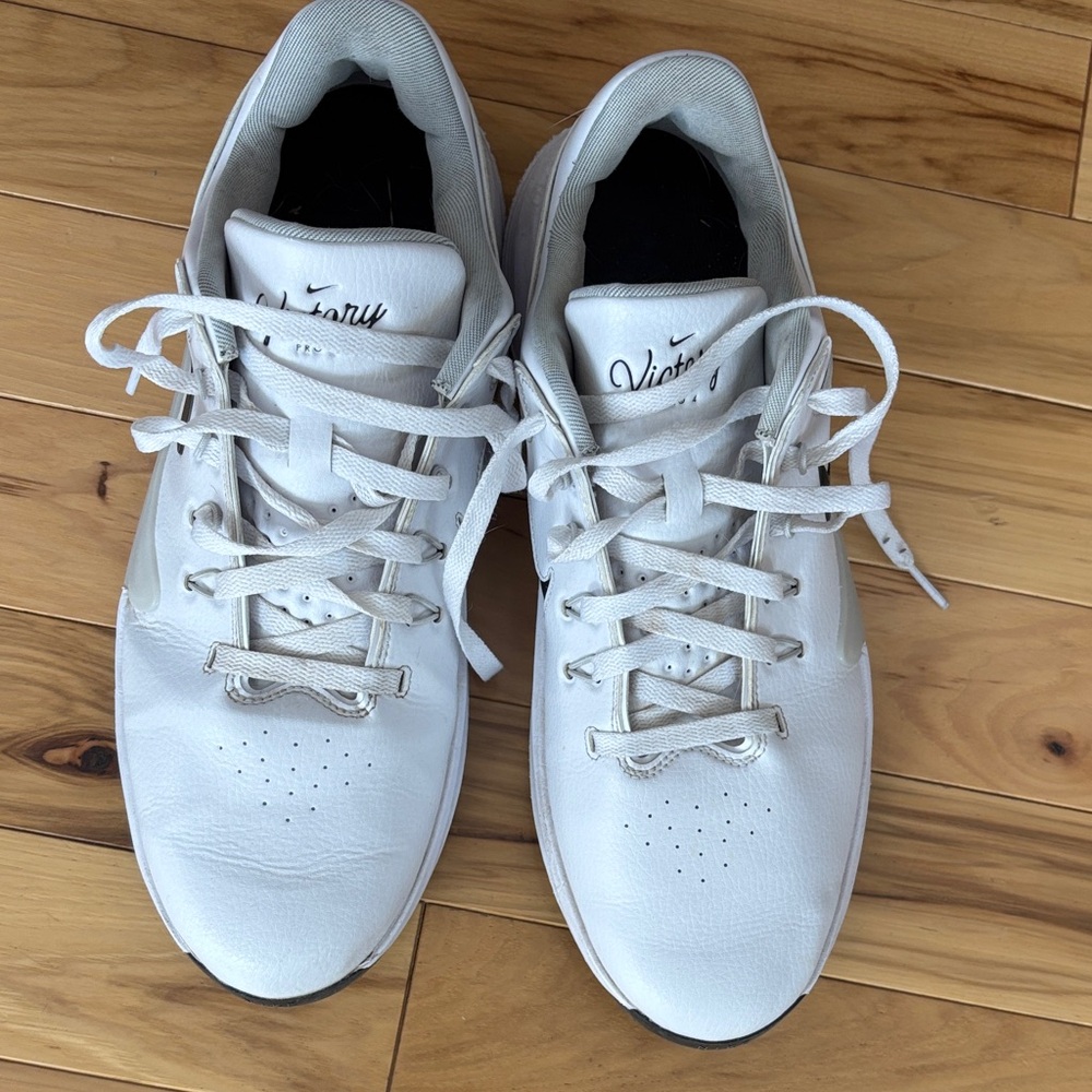 Nike Victory White Athletic Shoes